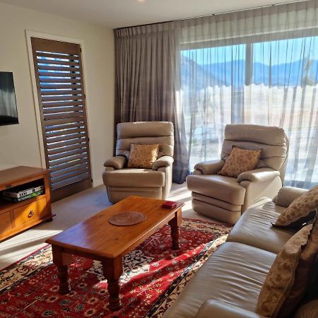 Akitu Views Apartment Wanaka Luaran gambar